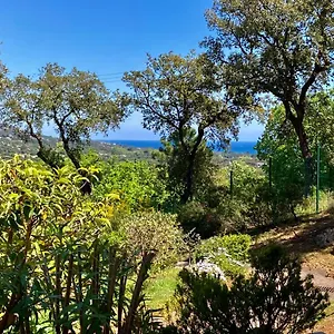 les-restanques-vue-mer-5-pers-glycine-2067.fr-provencehotel.com/