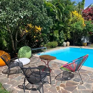 villa-des-perruches.comcaribbean.com/